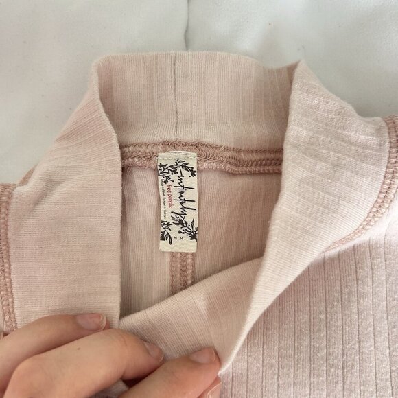 Intimately Free People Womens Medium M Light Pink Long Sleeve Layering Top Y2K - Picture 5 of 8